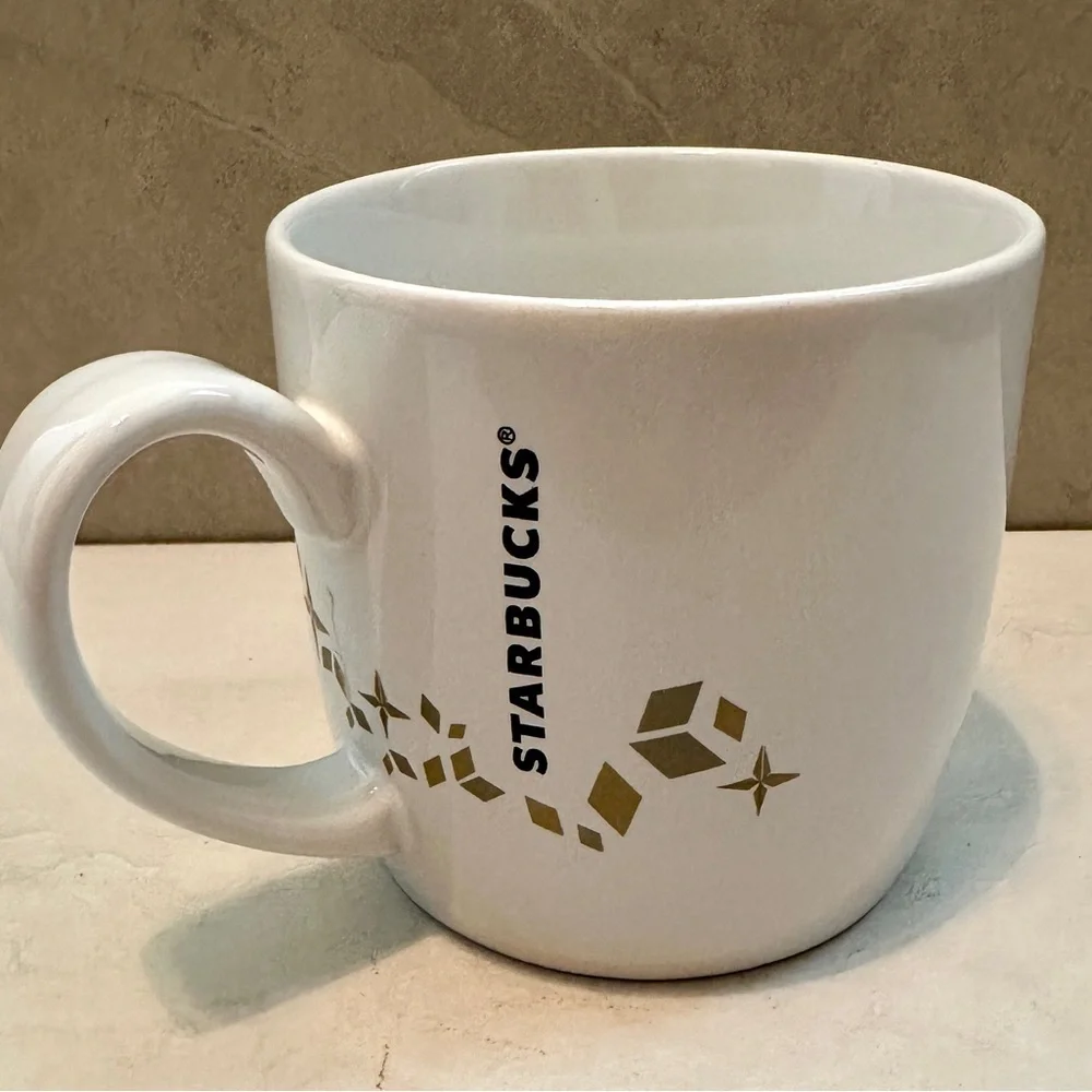 Starbucks 2013 Holiday White and Green Coffee Mug 14oz